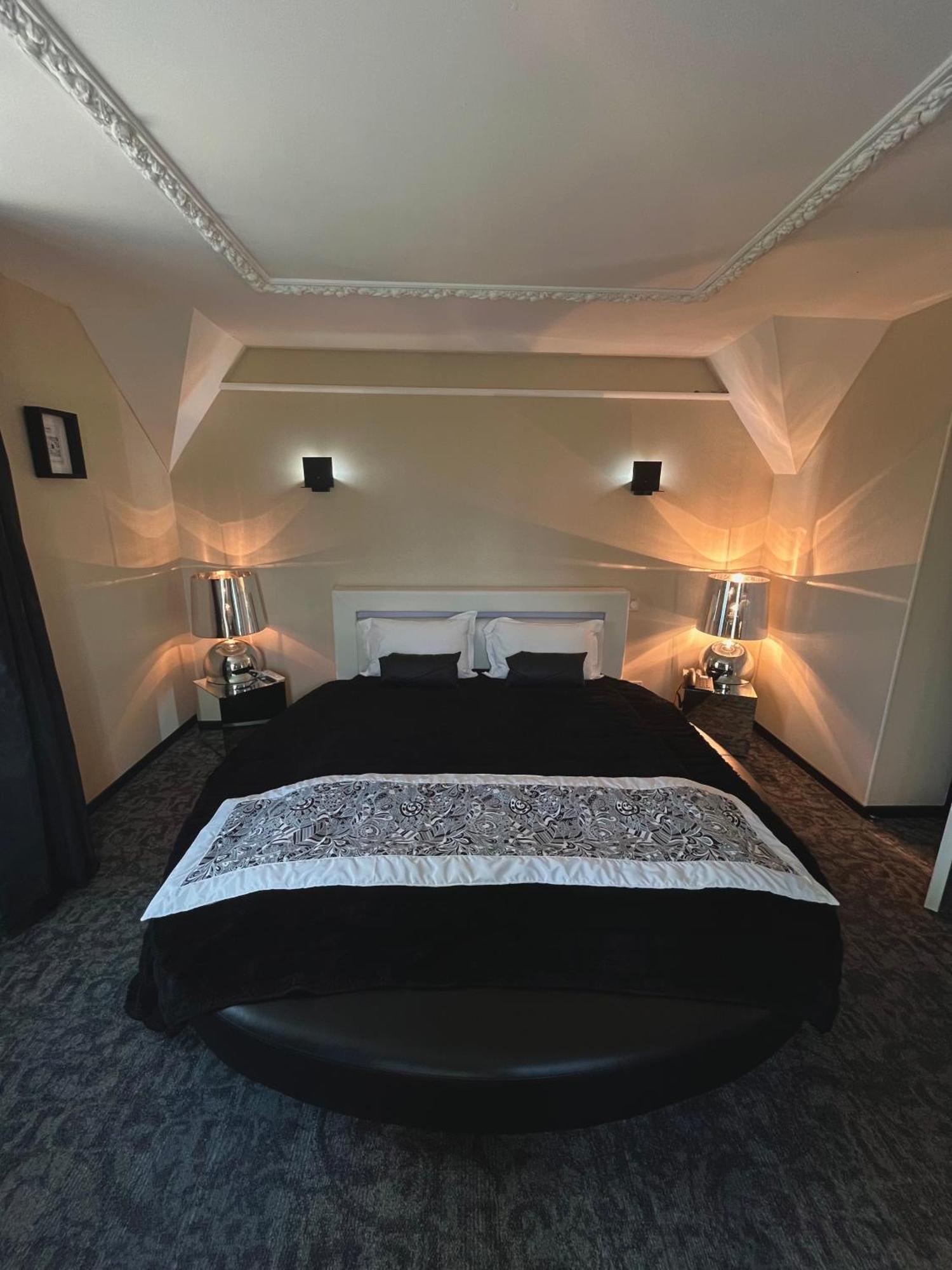 Art Hotel Rochecorbon Bagian luar foto