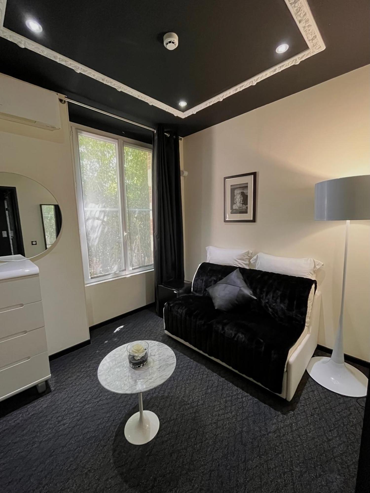 Art Hotel Rochecorbon Bagian luar foto