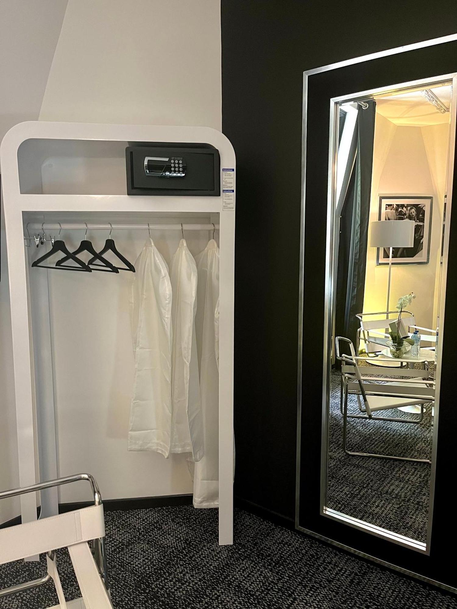Art Hotel Rochecorbon Bagian luar foto