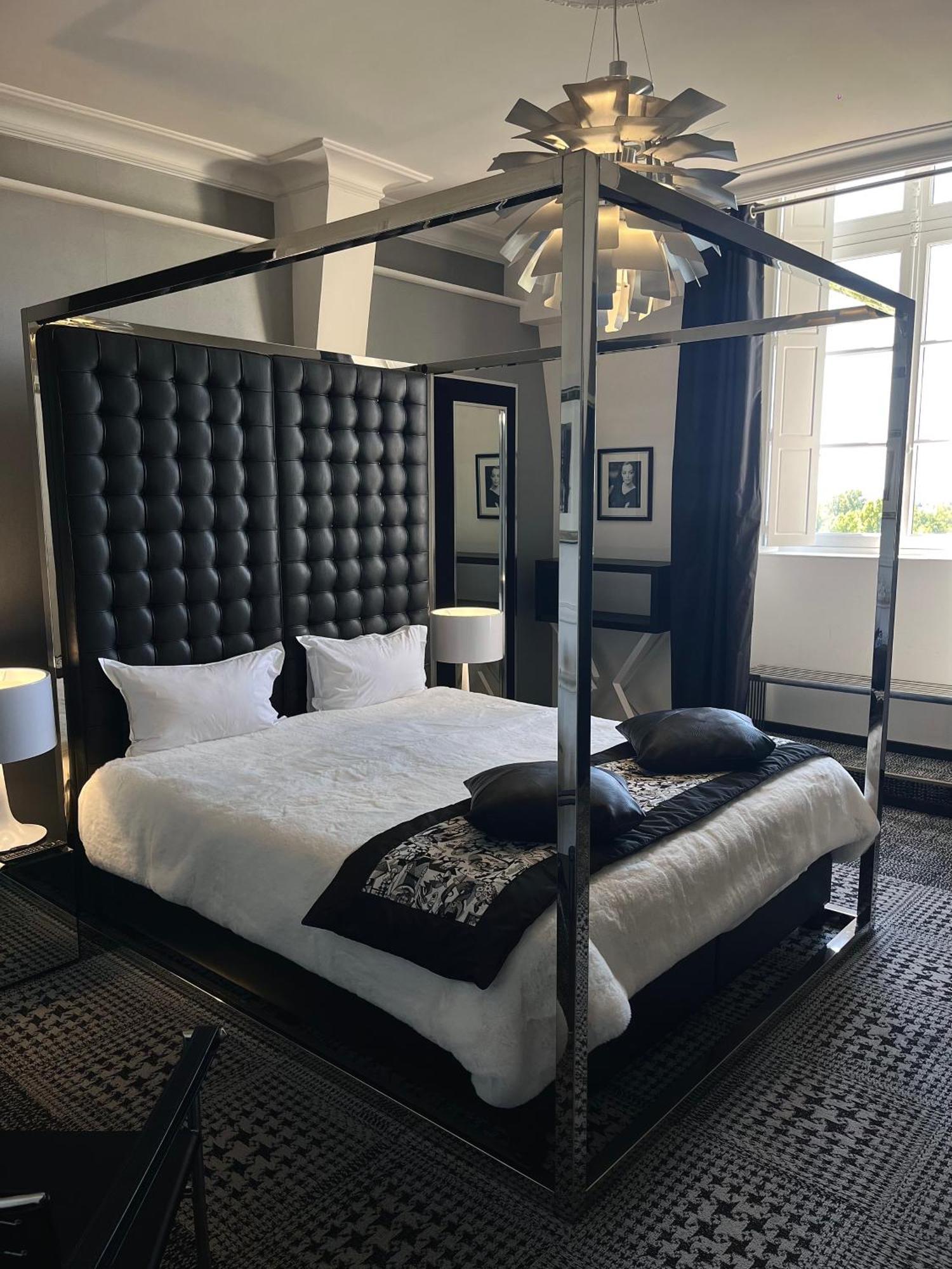Art Hotel Rochecorbon Bagian luar foto
