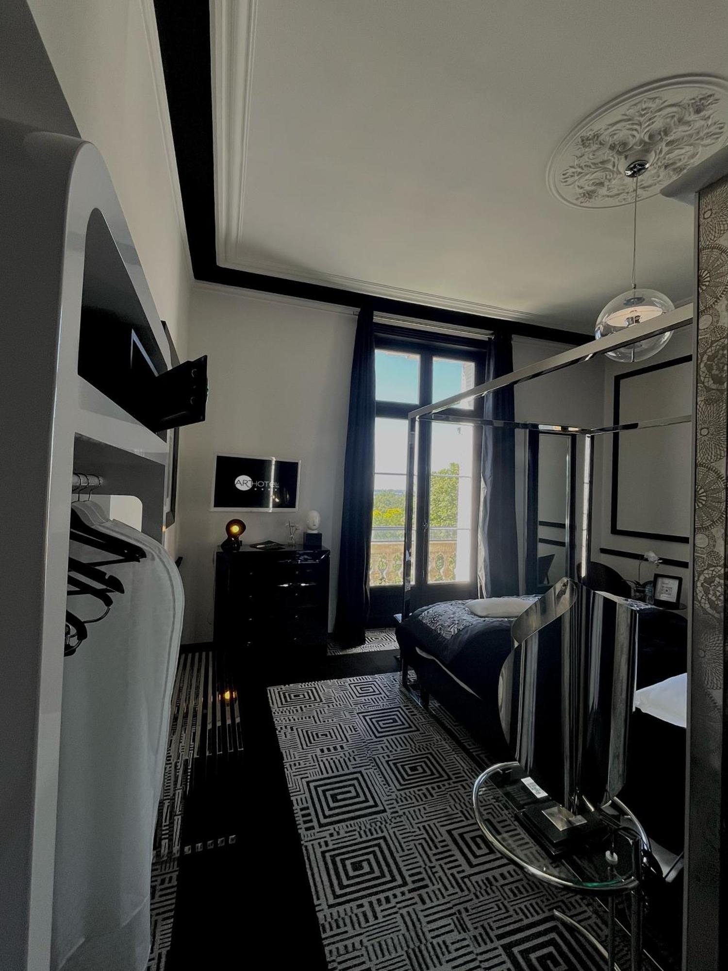 Art Hotel Rochecorbon Bagian luar foto