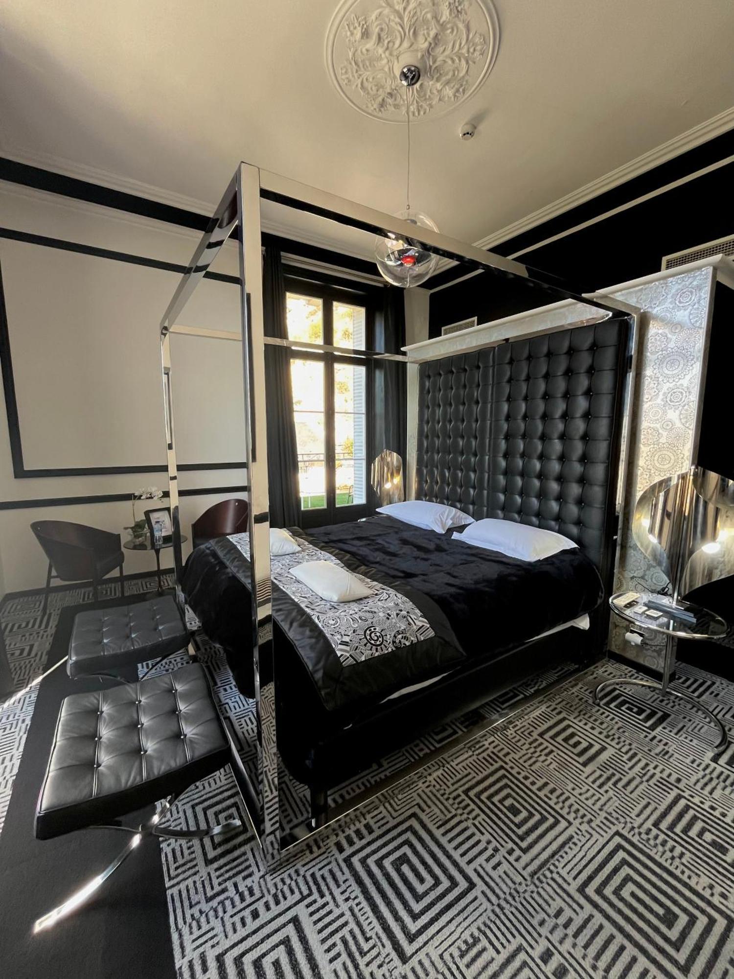 Art Hotel Rochecorbon Bagian luar foto
