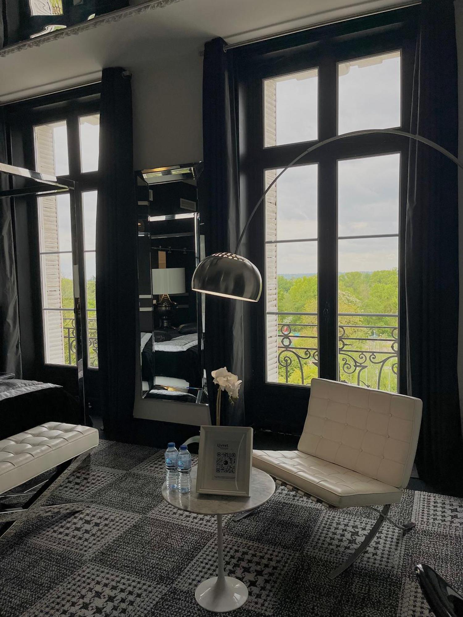 Art Hotel Rochecorbon Bagian luar foto