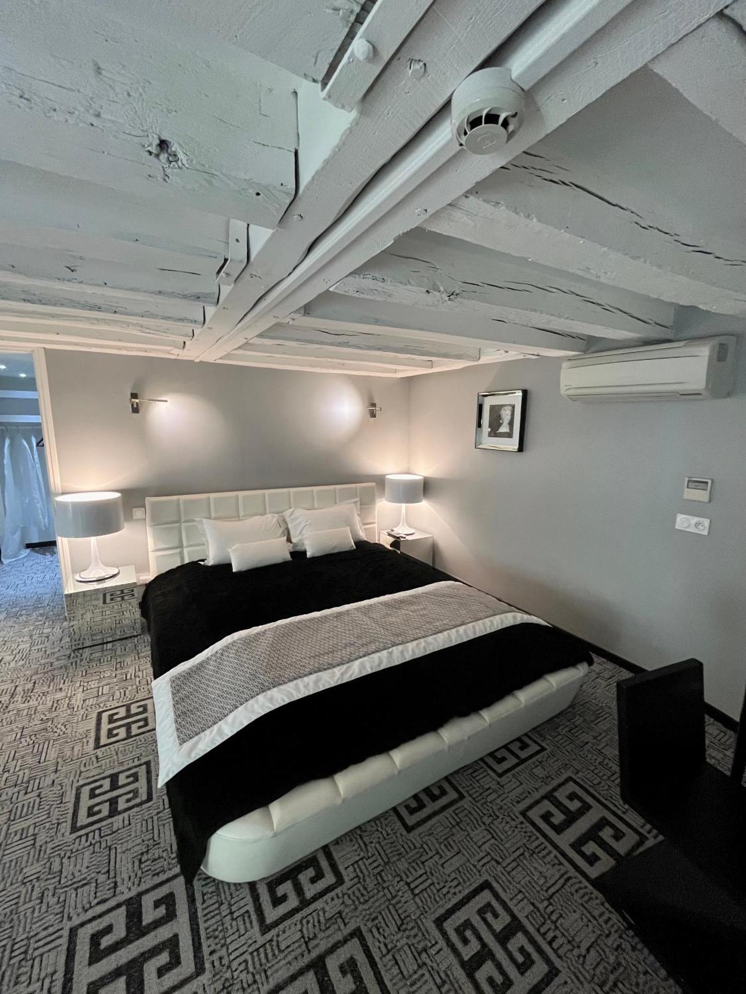 Art Hotel Rochecorbon Bagian luar foto
