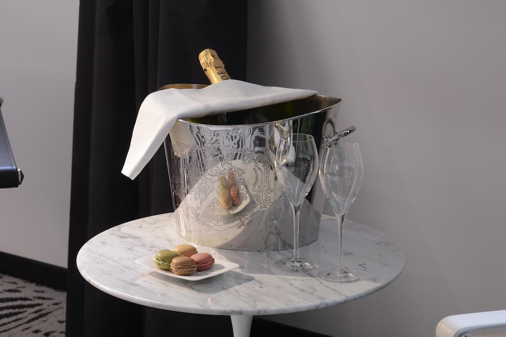 Art Hotel Rochecorbon Bagian luar foto